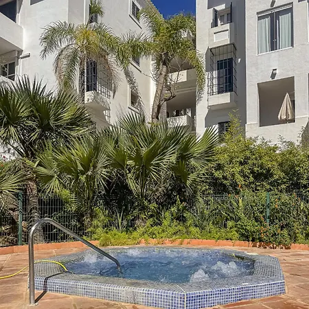 Blukai And Pool With Private Parking Marbella