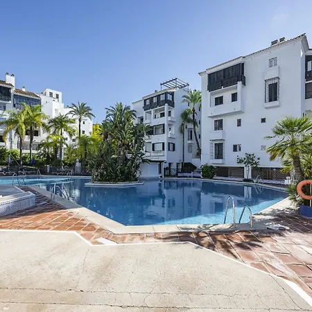 Apartment Blukai And Pool With Private Parking Marbella