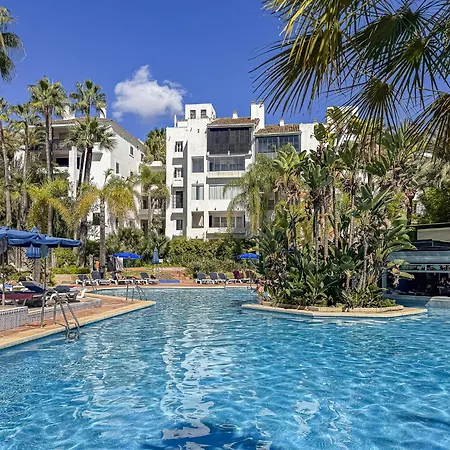 Apartment Blukai And Pool With Private Parking