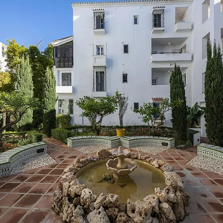 Blukai And Pool With Private Parking Apartment *