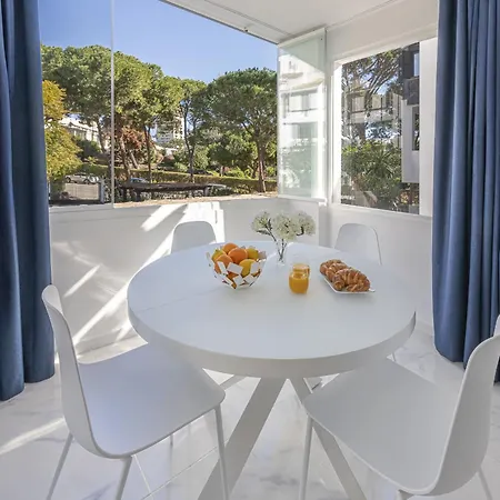 Apartment Blukai And Pool With Private Parking Marbella