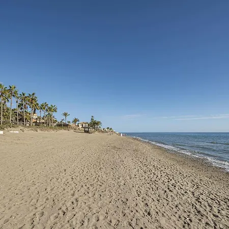 Blukai And Pool With Private Parking * Marbella