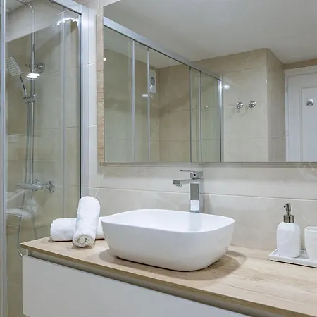 Apartment Blukai And Pool With Private Parking