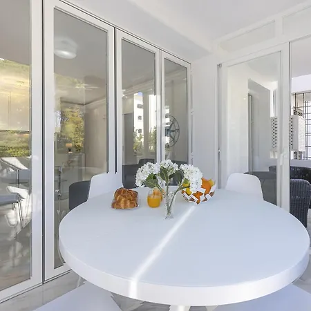 Apartment Blukai And Pool With Private Parking Marbella