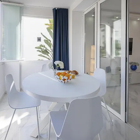 Apartment Blukai And Pool With Private Parking *